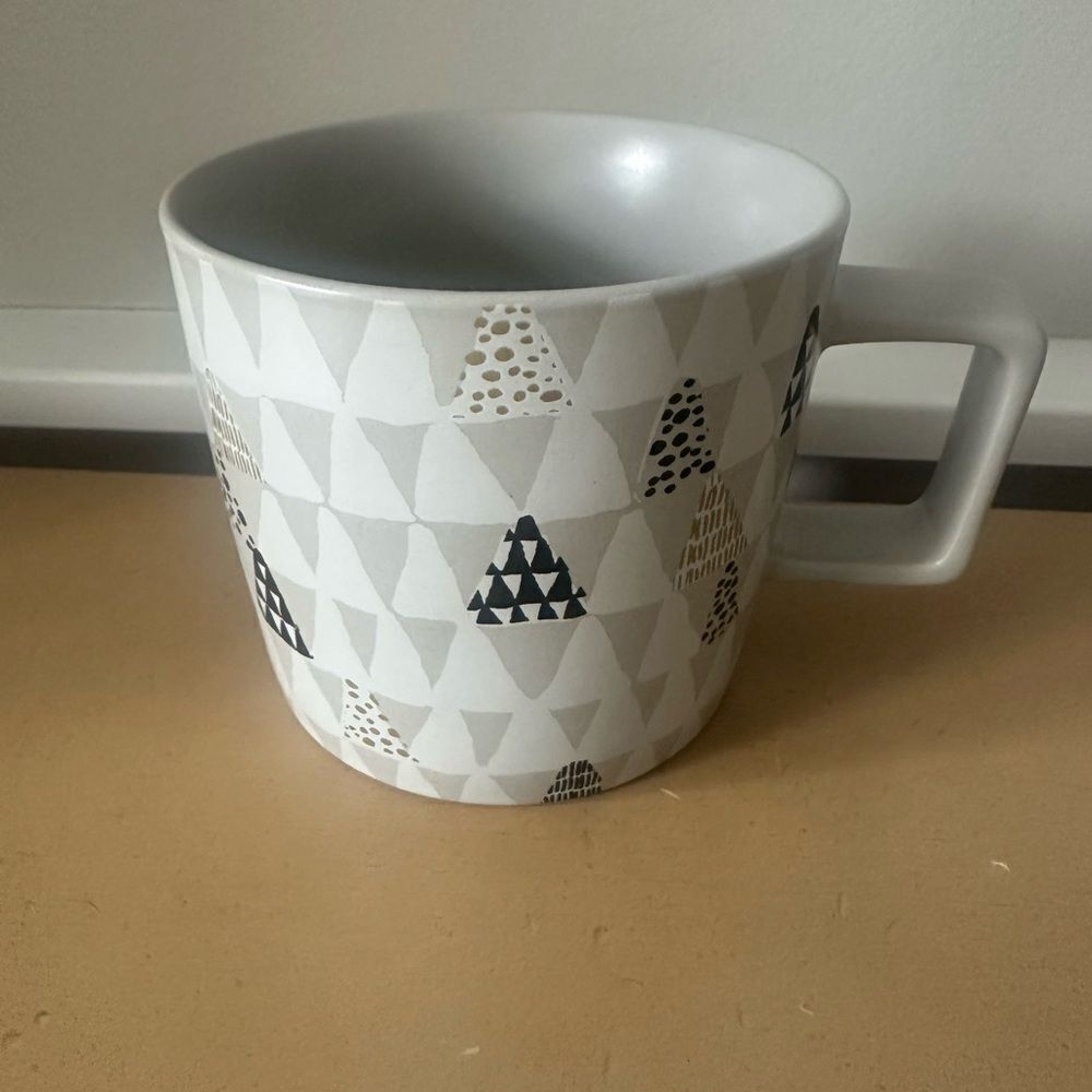 Starbucks 2016 Gray Christmas Tree Holiday Coffee Mug